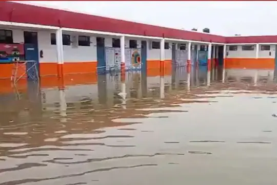 ਸੋਮਵਾਰ ਨੂੰ ਸਕੂਲ ਖੁੱਲ੍ਹਣ ਦੀ ਸੰਭਾਵਨਾ, ਜ਼ਿਲ੍ਹਾ ਸਿੱਖਿਆ ਅਫਸਰ ਨੇ ਹੜ੍ਹ ਪ੍ਰਭਾਵਿਤ ਸਰਕਾਰੀ ਸਕੂਲਾਂ ਦਾ ਮੁਆਇਨਾ ਕੀਤਾ